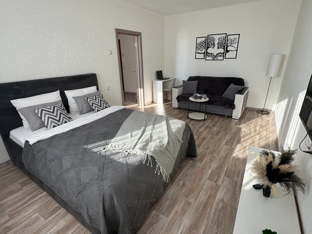 Квартира Апартаменты на 12 этаже с потрясающим видом на реку Обь — аренда посуточно в Нижневартовск