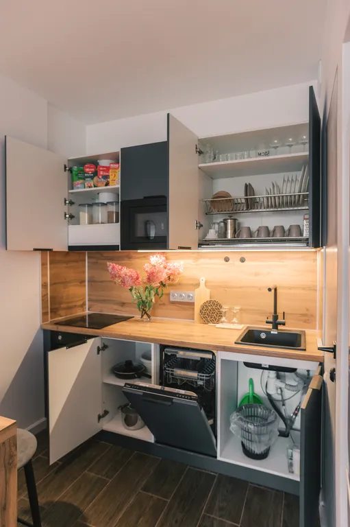 Новая квартира у Залива, рядом речной порт, Волга