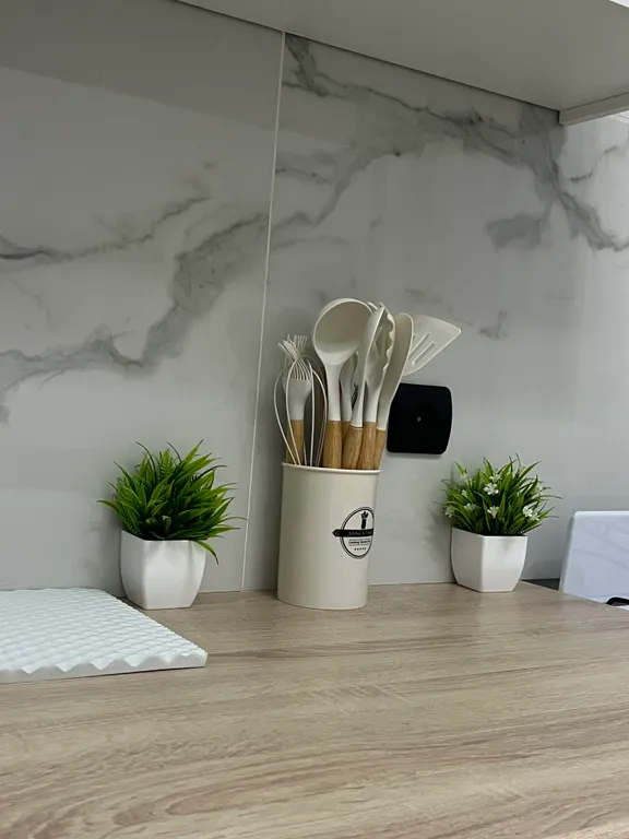 Светлая и уютная квартира с высокими потолками