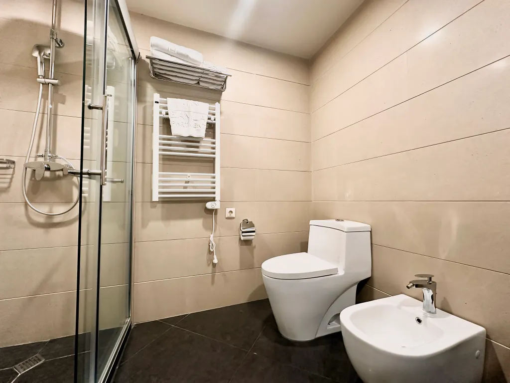 2-комнатный люкс с большой террасой | Вид на море и бассейн