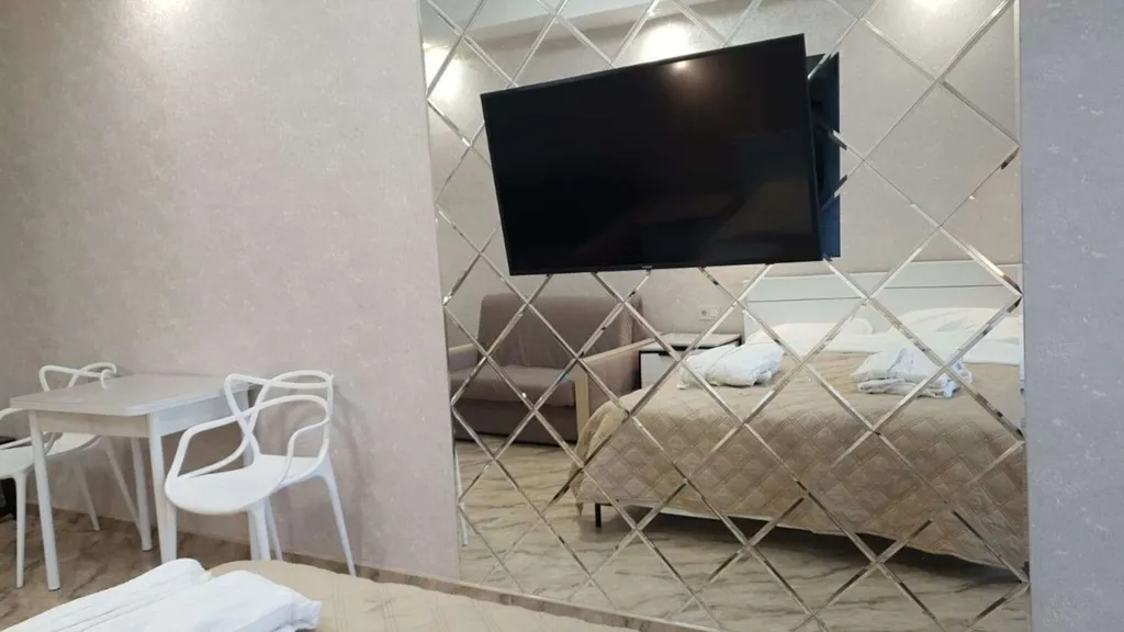 Квартира Квартира Апартaмeнты Aкваделюкс с душeвным видoм нa мope — Севастополь