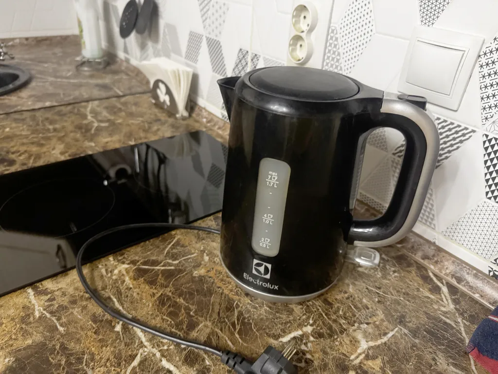 Две спальни в однокомнатной недалеко от  ТЦ "РИО"