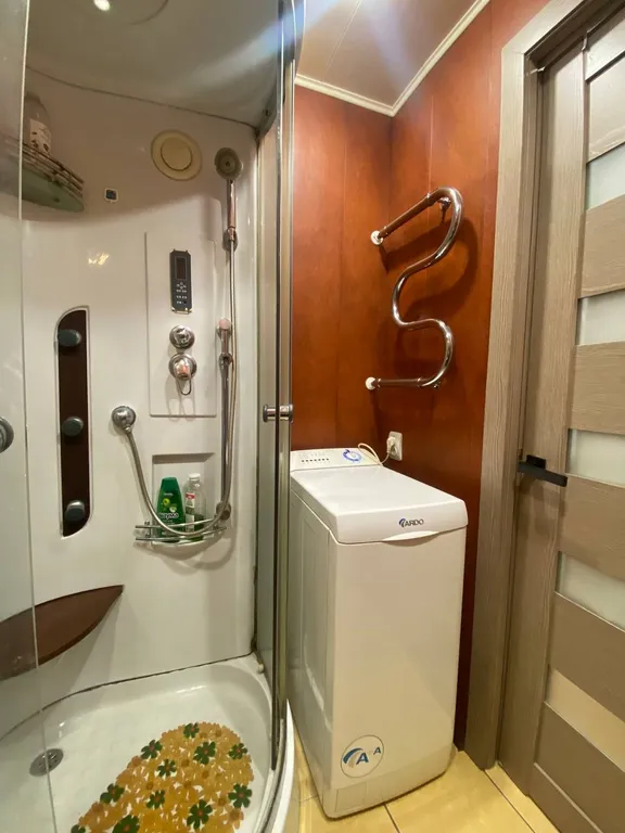 2-комнатная квартира недалеко от центра города и с баконом