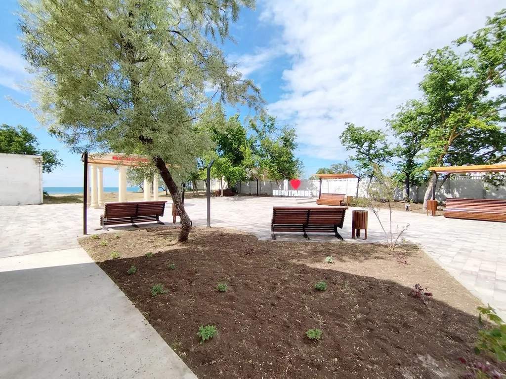 Коттедж Дом на берегу Казантипского залива — Новоотрадное