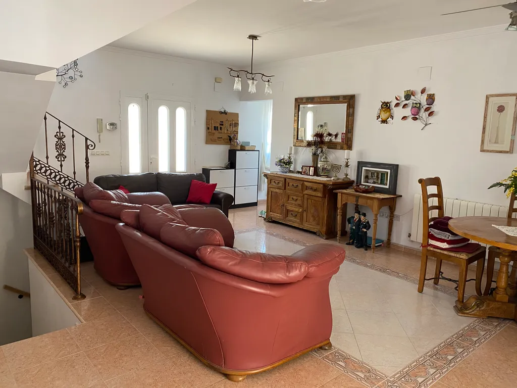 7-комнатный Дом