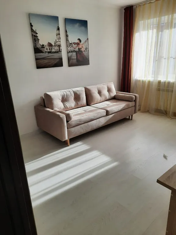 Дом с часами