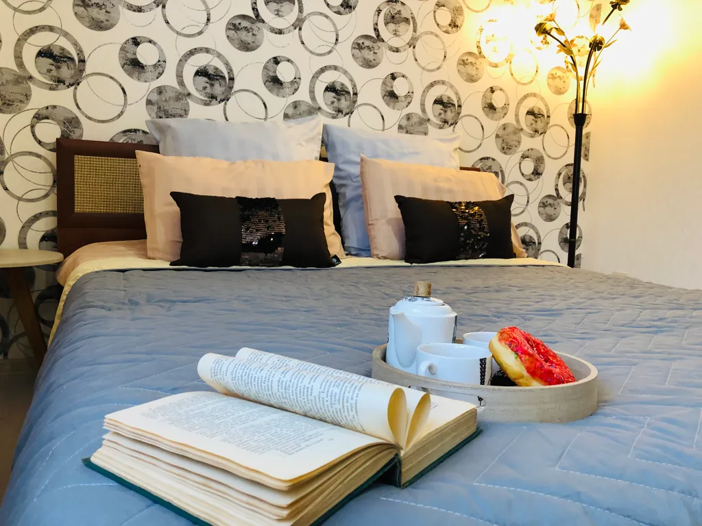 Полноценная двухкомнатная квартира с видом на платоновский парк