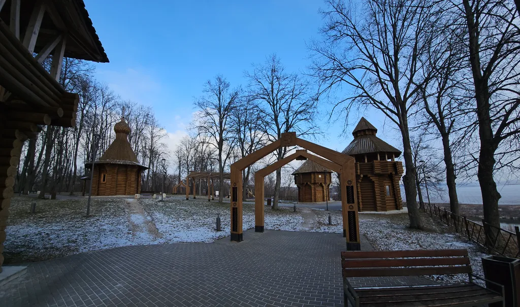 Уединенный дом в лесу