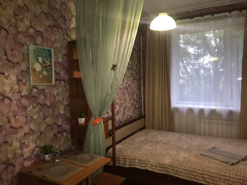 Гостинка (отдельная студия) недалеко от пляжа