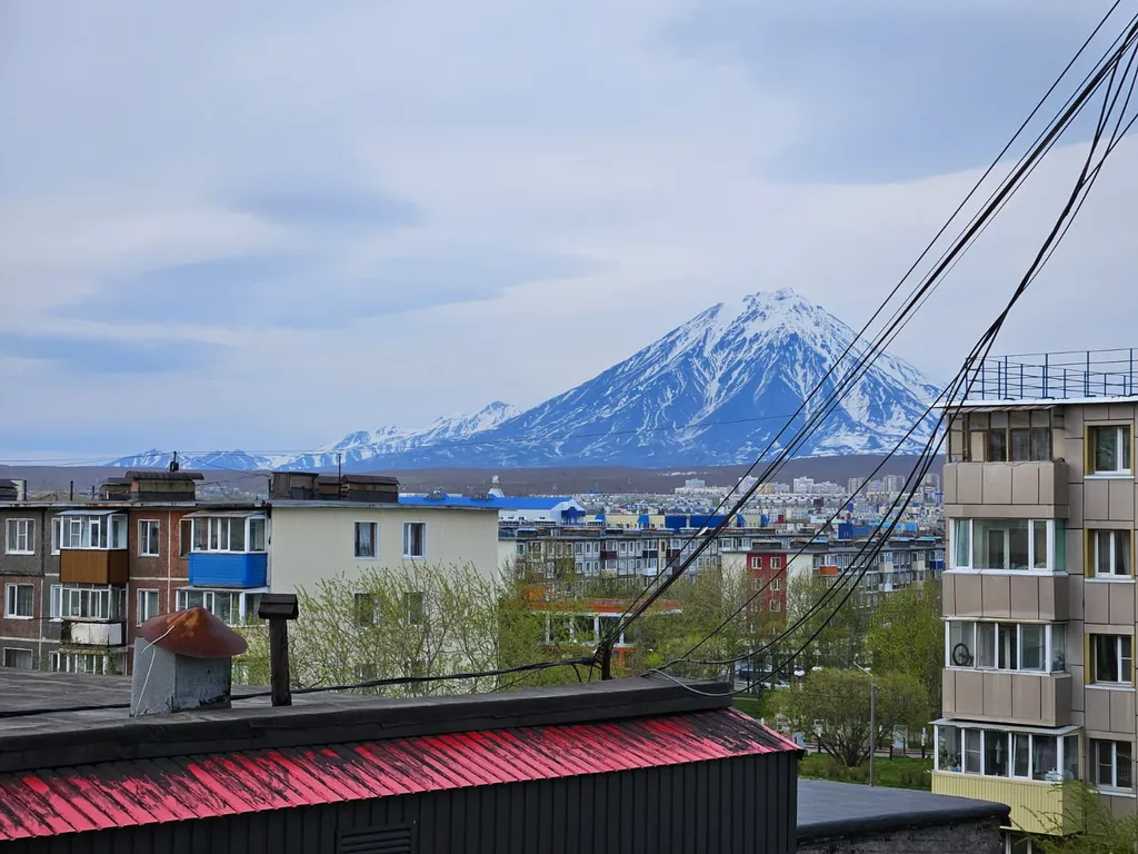 Уютная 2-комнатная квартира в деловом центре города на красной линии