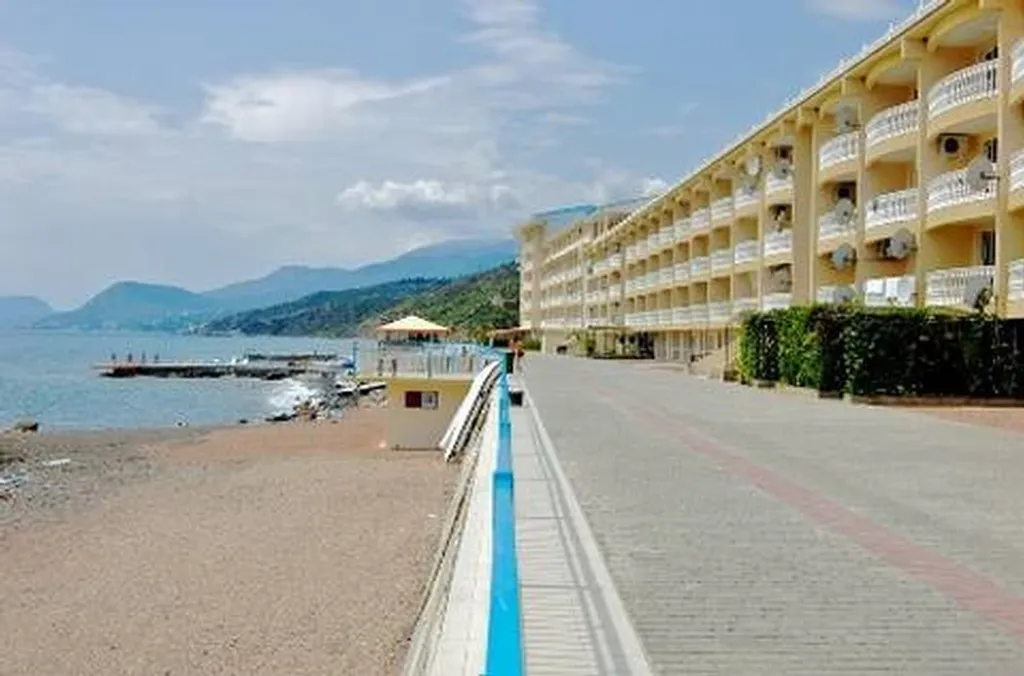 Квартира Апартамент у самого моря с двориком — аренда посуточно в Семидворье