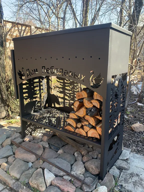 Дом Лебедевых