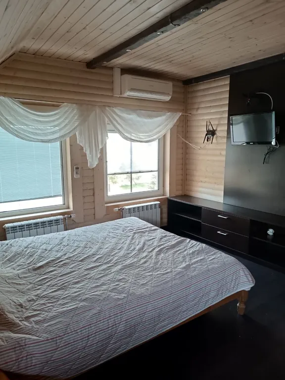 Коттедж Уютный коттедж около озера и леса — Первомайское