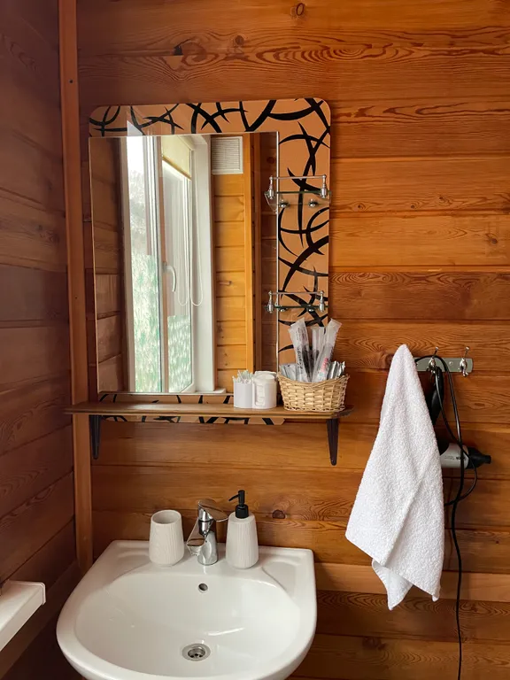 Уютный коттедж с камином