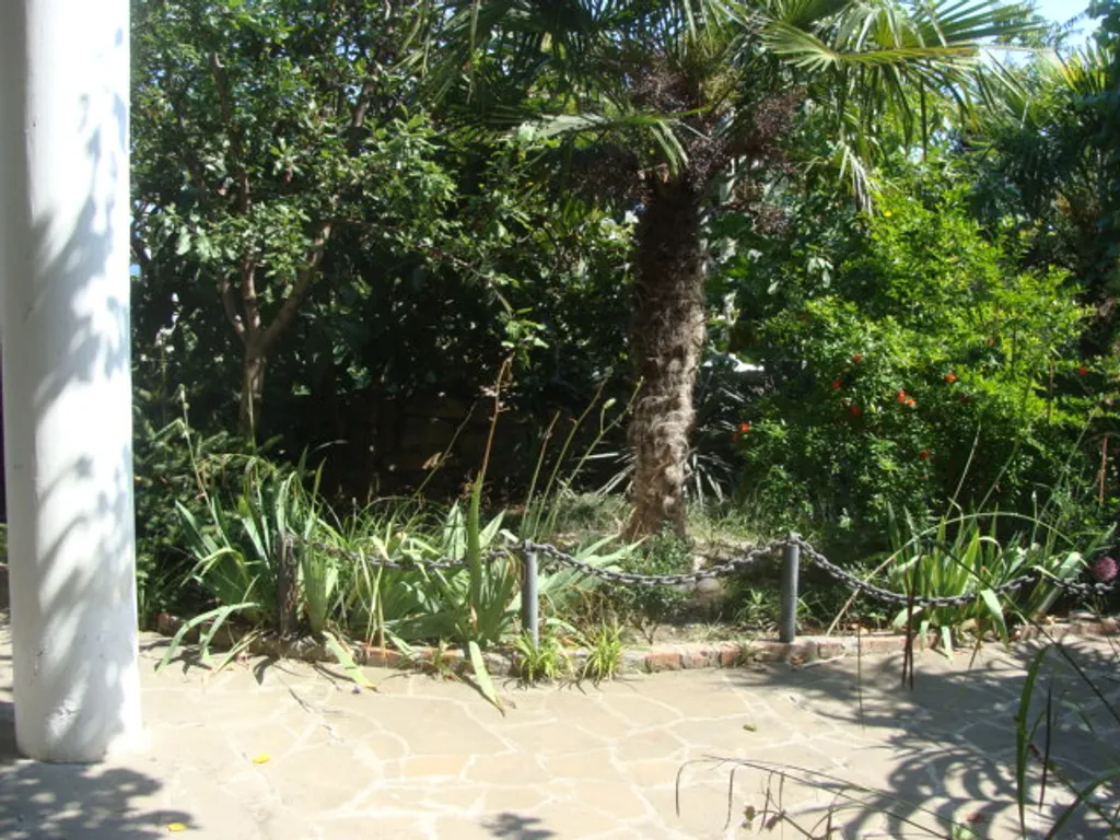 Квартира 2-комнатная Квартира — Ялта