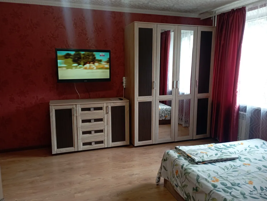 1-комнатная Квартира — аренда посуточно в Симферополь