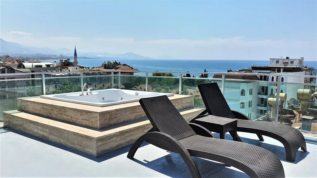 Квартира в самом центре города 100 метрах от моря с отличными видами