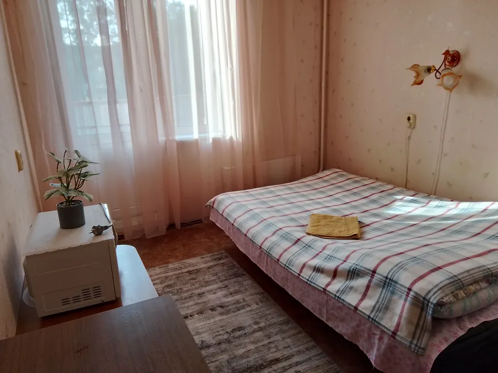 Двухкомнатная квартира у метро Академическая