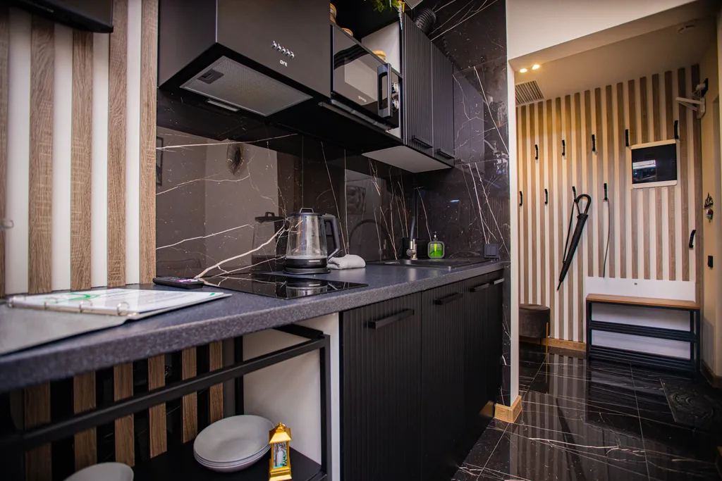 Гаражная 6/55