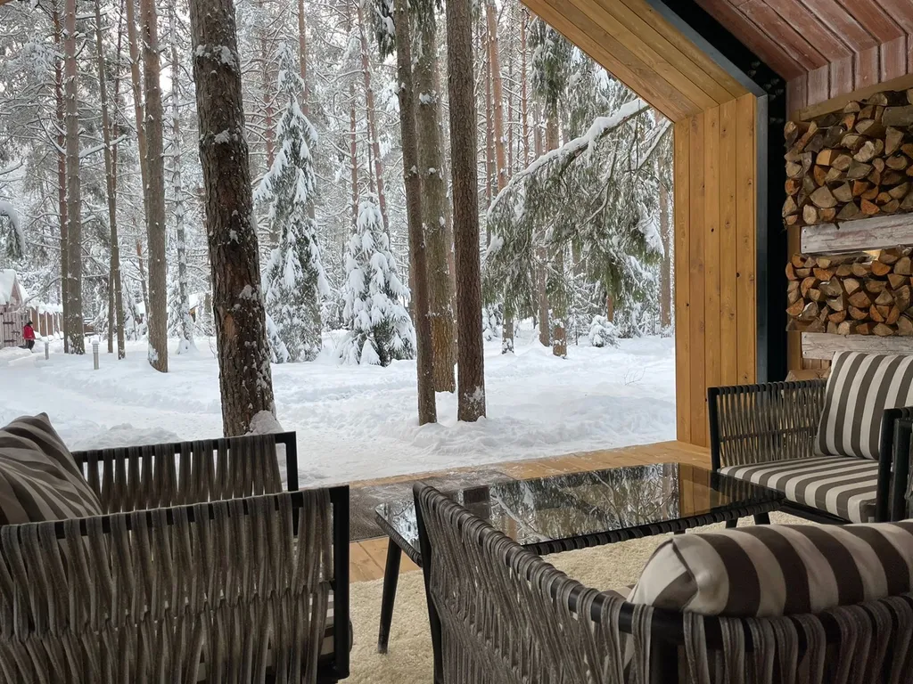 Тихий Барн в лесу