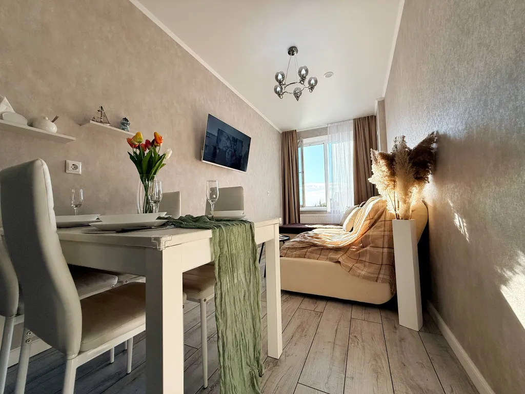 Евродвухкомнатная квартира с видом на море