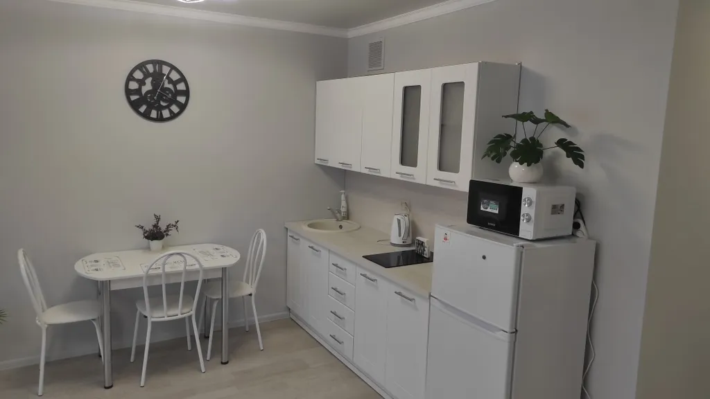 Красивая студия с видом на горы