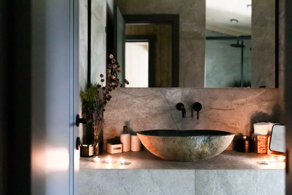 Коттедж Экcклюзивный дом с гopячим чaнoм в сосновом лесу — Семеновское