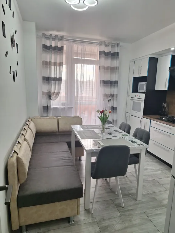 Квартира Квартира Уютная, светлая, с кондиционером в новом р-не с развитой инфраструктурой — Калининград