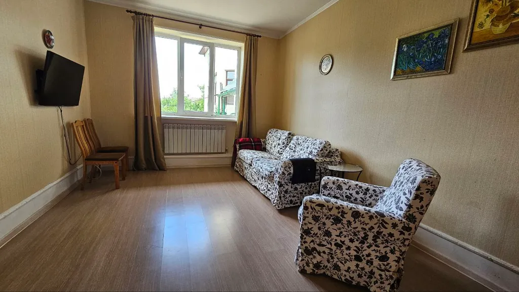 Тихий уютный дом на участке