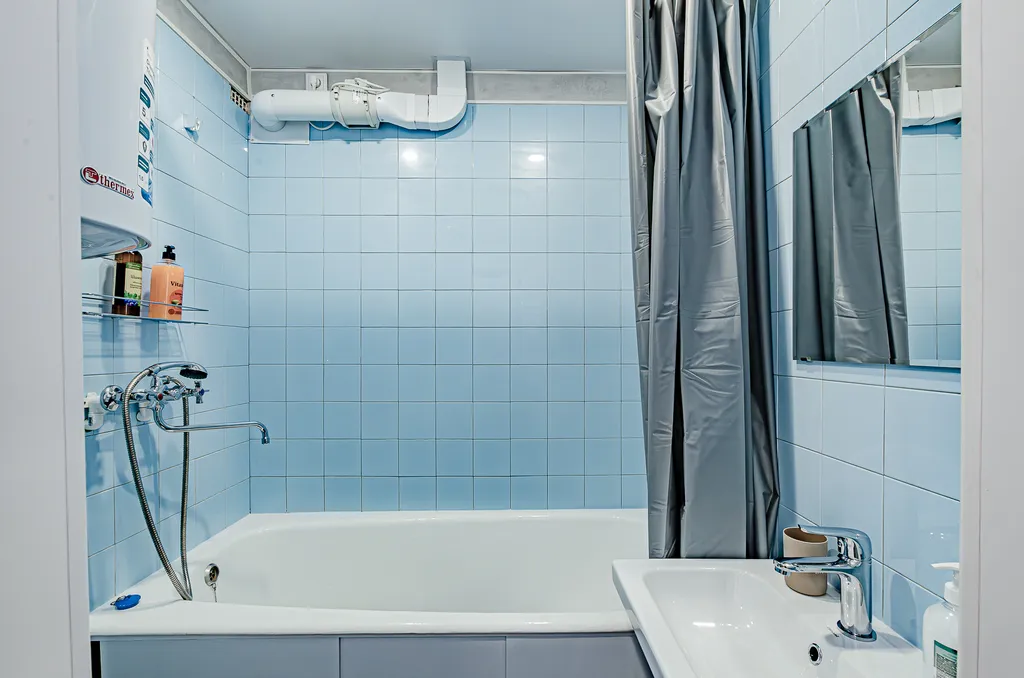 Квартира-студия с ванной в центре города