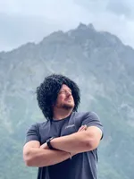 КОНСТАНТИН СУХАНОВ