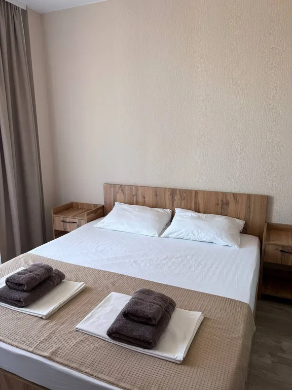 Четырёхместный номер комфорт в 100 метрах от моря