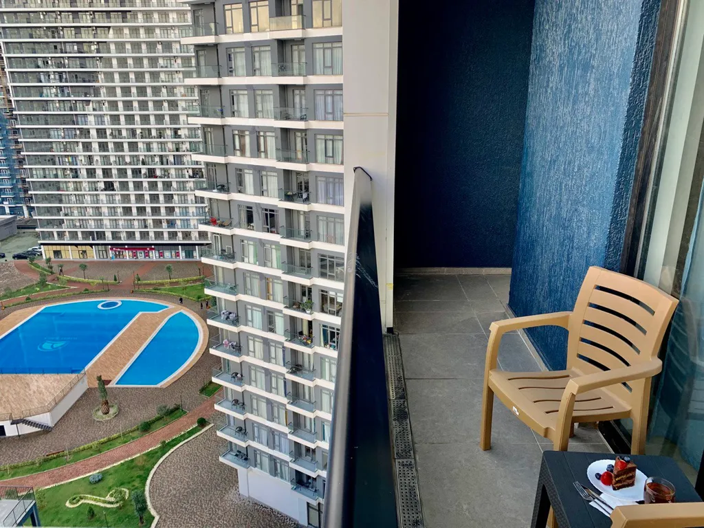 Panoramic flat in White Sails from Sunrayhome