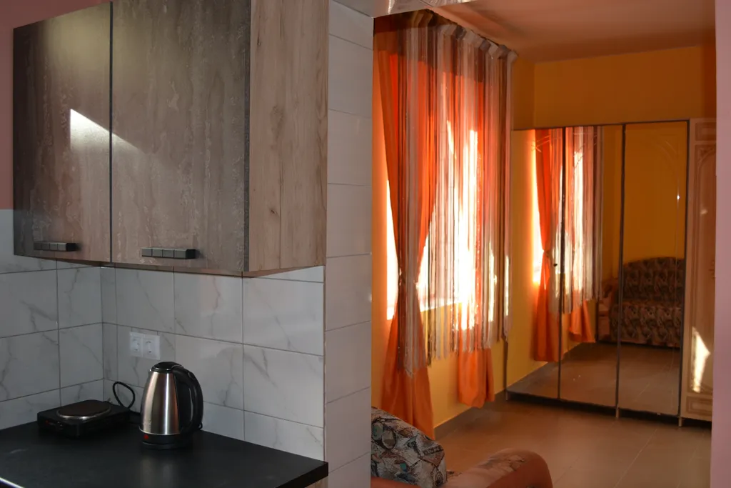 Апартаменты для троих с кухней