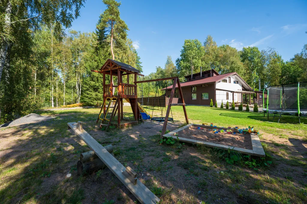 Коттедж № 1