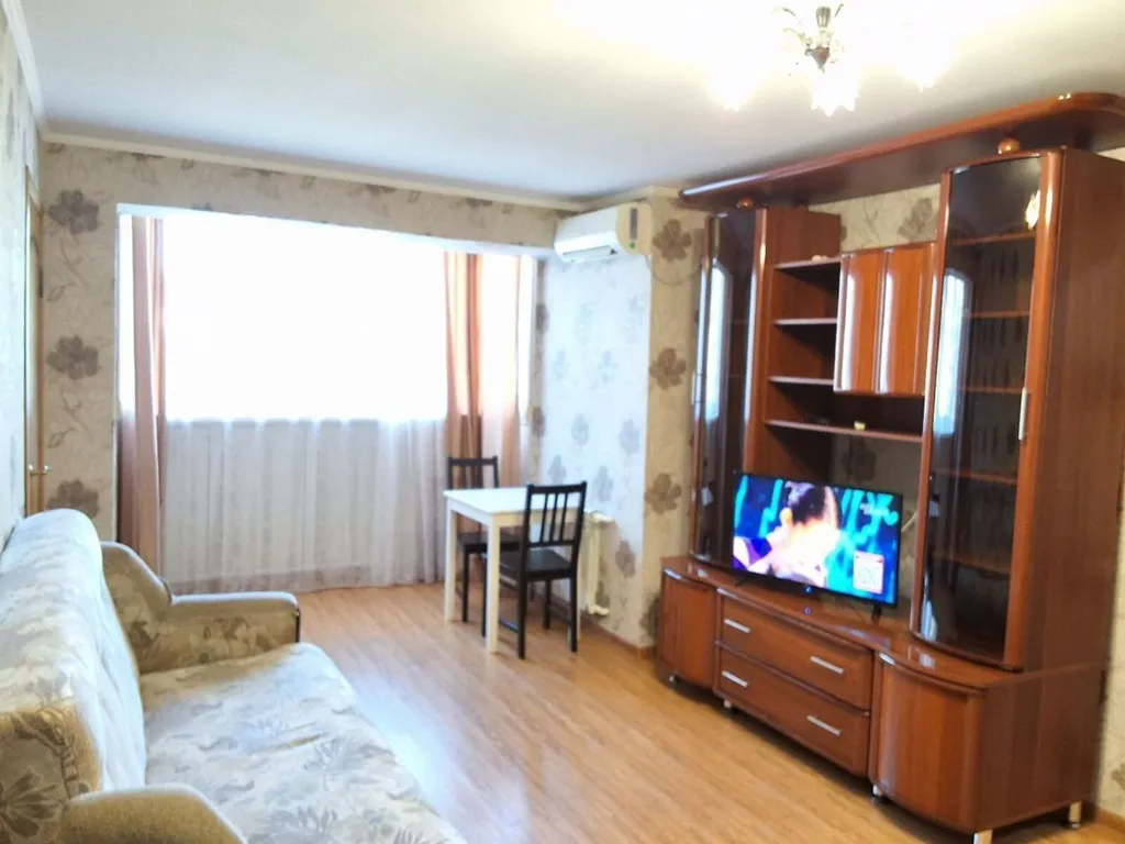 Oтличнaя кваpтиpa