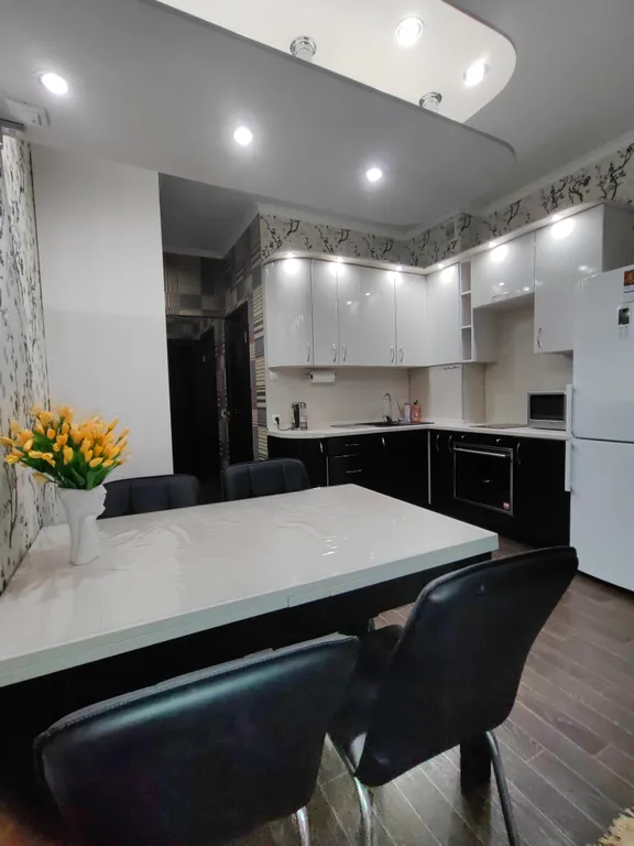 Уютная квартира рядом с перинатальным центром, ГРЭС. — аренда посуточно в Сургут