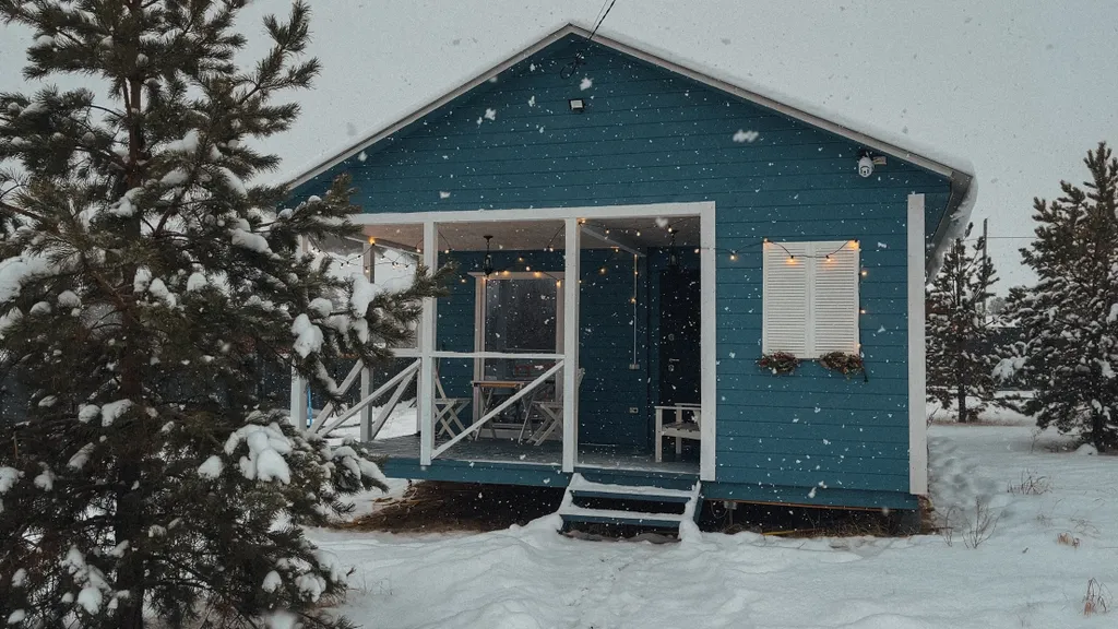 Дом с душой у соснового леса