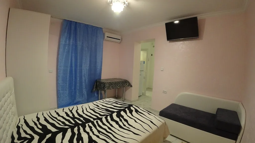 Квартира Квартира Уютный дом В/У рядом с морем в курзале — Евпатория