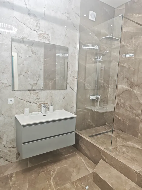 Апартаменты класса Люкс, первая береговая линия