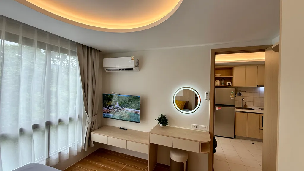 Уютная квартира у моря с бассейном, рядом пляж Камала