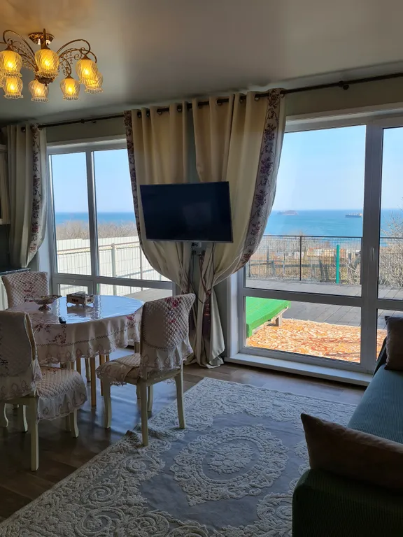 Дом Бархатная 1