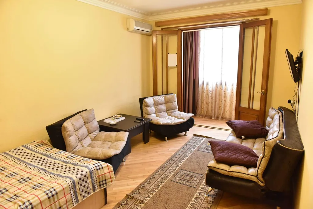 Однокомнатная чистая квартира посреди метро Дидубе и метро Грмагеле — аренда посуточно в Тбилиси