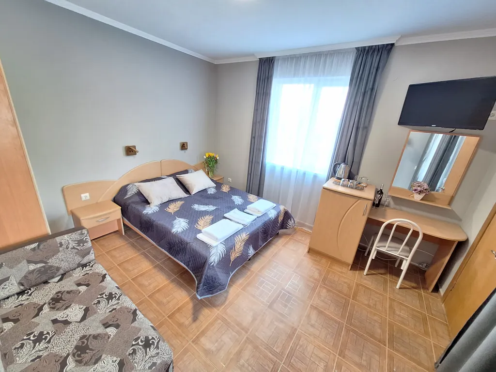 Квартира Квартира Город стандартный трёхместный номер с двуспальной кроватью — Геленджик