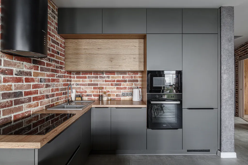 Просторная квартира с кухней-гостиной и панорамным видом