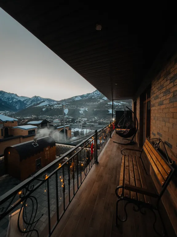 Уютный дом среди гор с джакузи