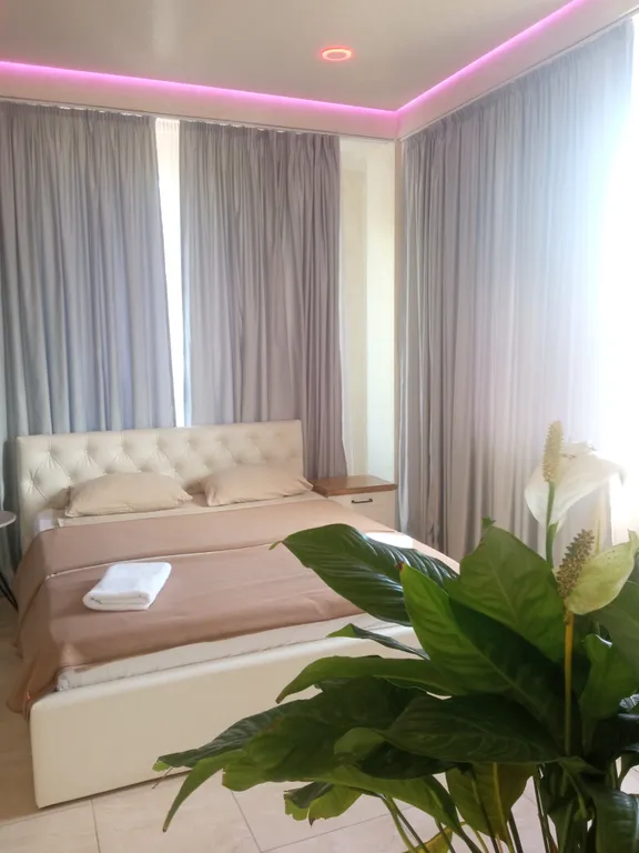 Двухкомнатная квартира с отдельной спальней 2.1 — аренда посуточно в Ялта