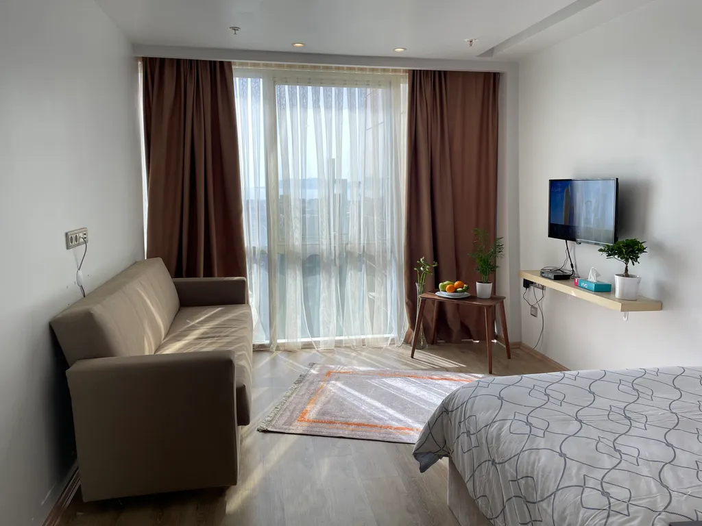 Studio apt with incredible view of the sea near metro station