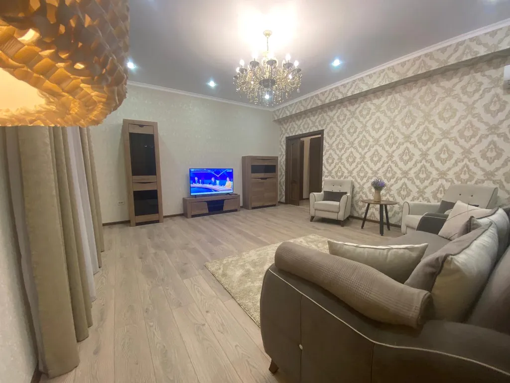 Стильная двушка возле Комсомольского Парка