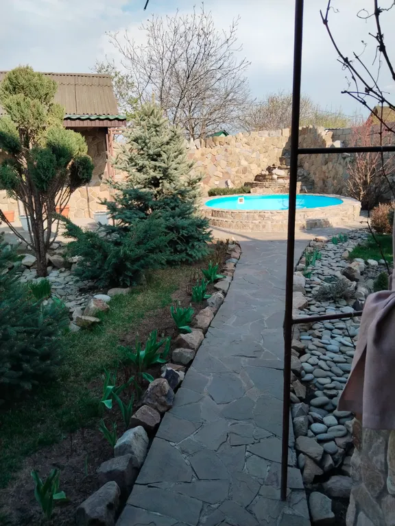 Загородный дом с баней и теплым бассейном